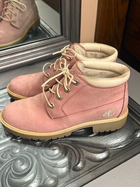 Timberland 8.5 Pink Lace Up Ankle Boots